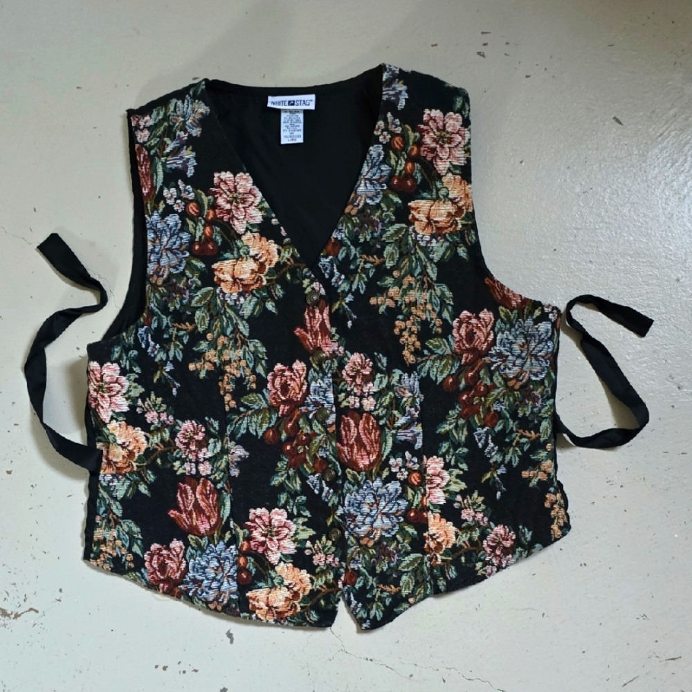 Vintage White Stag Women's Floral Carpet Pattern Vest Size Large
